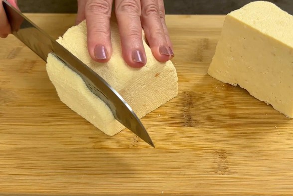 Сыр в магазине больше не покупаю: научилась готовить сыр из 3 ингредиентов за 10 минут